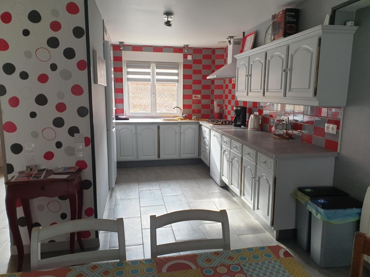 Au Relais Du Canal A Grand Gabarit Nesle エクステリア 写真